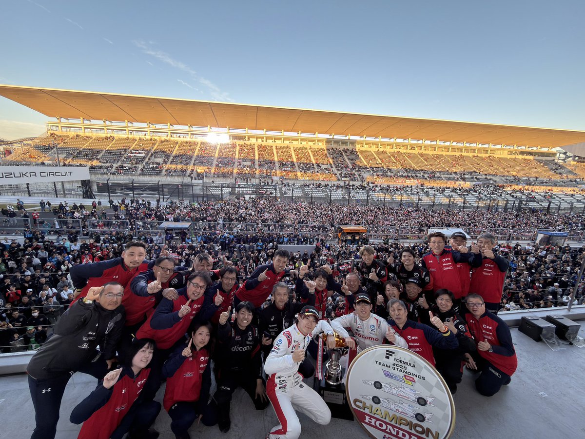 kakunoshin_ohta's tweet image. 最大限出し切ったのでこの週末に悔いはないです。
ドライバーランキング3位でシーズンを終えました。

今シーズンもたくさんの応援、ありがとうございました！😁

ギリギリの痺れる戦いができるSF最高！

#SFormula