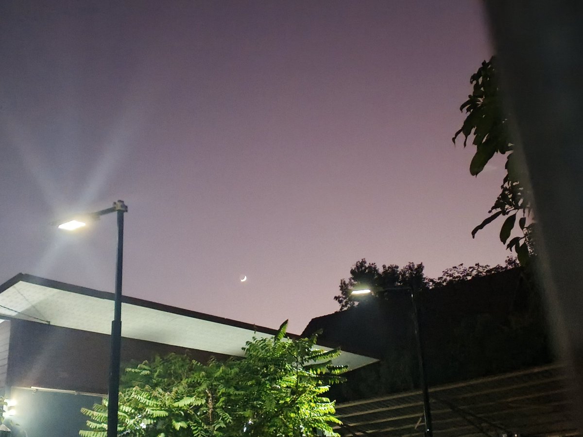 Skyisme_x's tweet photo. ✿︎
𝘀𝗼𝗺𝗲𝘁𝗶𝗺𝗲𝘀 𝗶𝘁'𝘀 𝗯𝗲𝘀𝘁 𝗻𝗼𝘁 𝘁𝗼 𝗰𝗮𝗿𝗲.

บางครั้งการไม่สนใจก็เป็นทางเลือกที่ดีที่สุด 

#คําคม #คําคมชีวิต #คําคมความรู้สึก #แคปชั่น #แคปชั่นภาษาอังกฤษ #แคปชั่นเด็ด #แคปชั่นน่ารัก #คําคมโดนๆ https://t.co/2wKwR0VljE