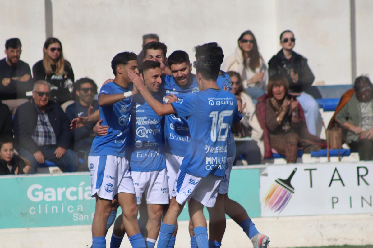 📸 La coge Chema.

Antes // Después