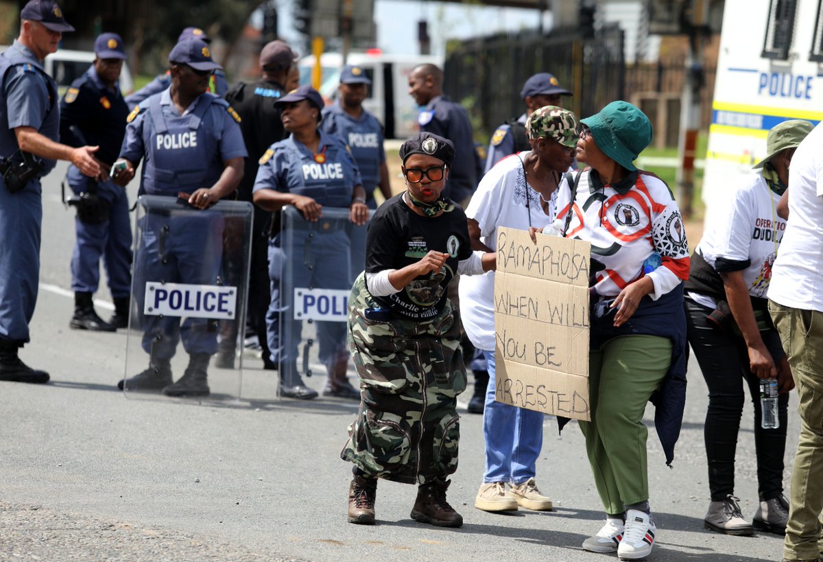 TheStar_news's tweet photo. Members of Operation Dudula picket outside the G20 Leadersβ Summit at Nasrec in Johannesburg. πΏπ¦π
πΈ Oupa Mokoena / Independent Newspapers
The Star: https://t.co/YC9j32prRD
#OperationDudula #G20Summit #Nasrec #Johannesburg #ProtestAction #TheStar https://t.co/BA3bWvxX2c