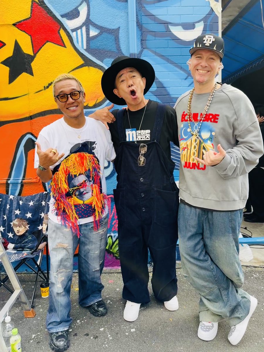 Def_Tech's tweet image. /／
📣 #DefTech
メディア出演情報🔥
\＼

ABEMAで放送中の「木梨レコード」に
Def Techがゲスト出演‼️

木梨レコード #22 Def Techが登場！
abema.go.link/krjIj

披露曲は『My Way』『KANPAI』『Catch The Wave』そして『上を向いて歩こう』(坂本九)をカバー。
Def…