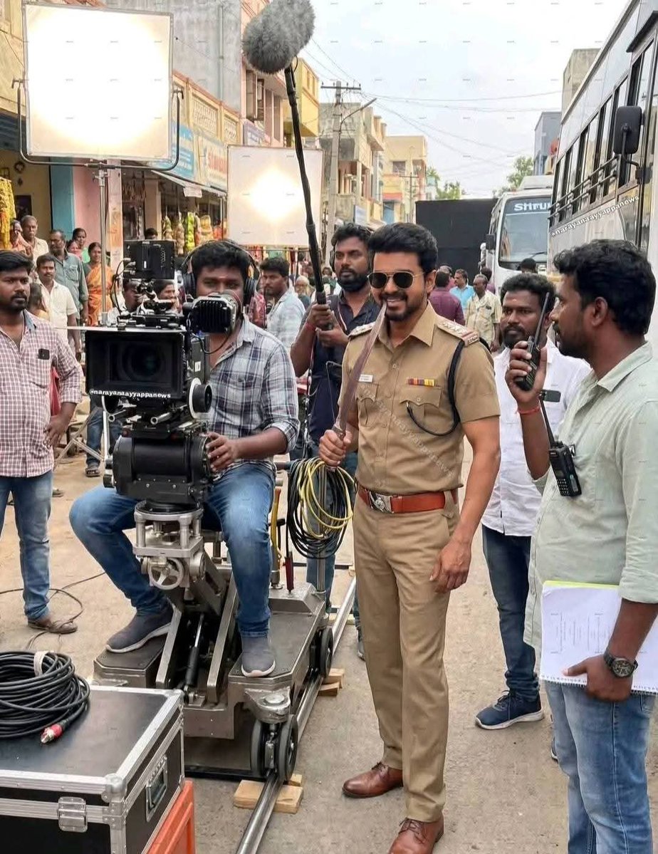 PrakazVijay_Of's tweet image. 📸 | #JanaNayagan Working AI Stills !