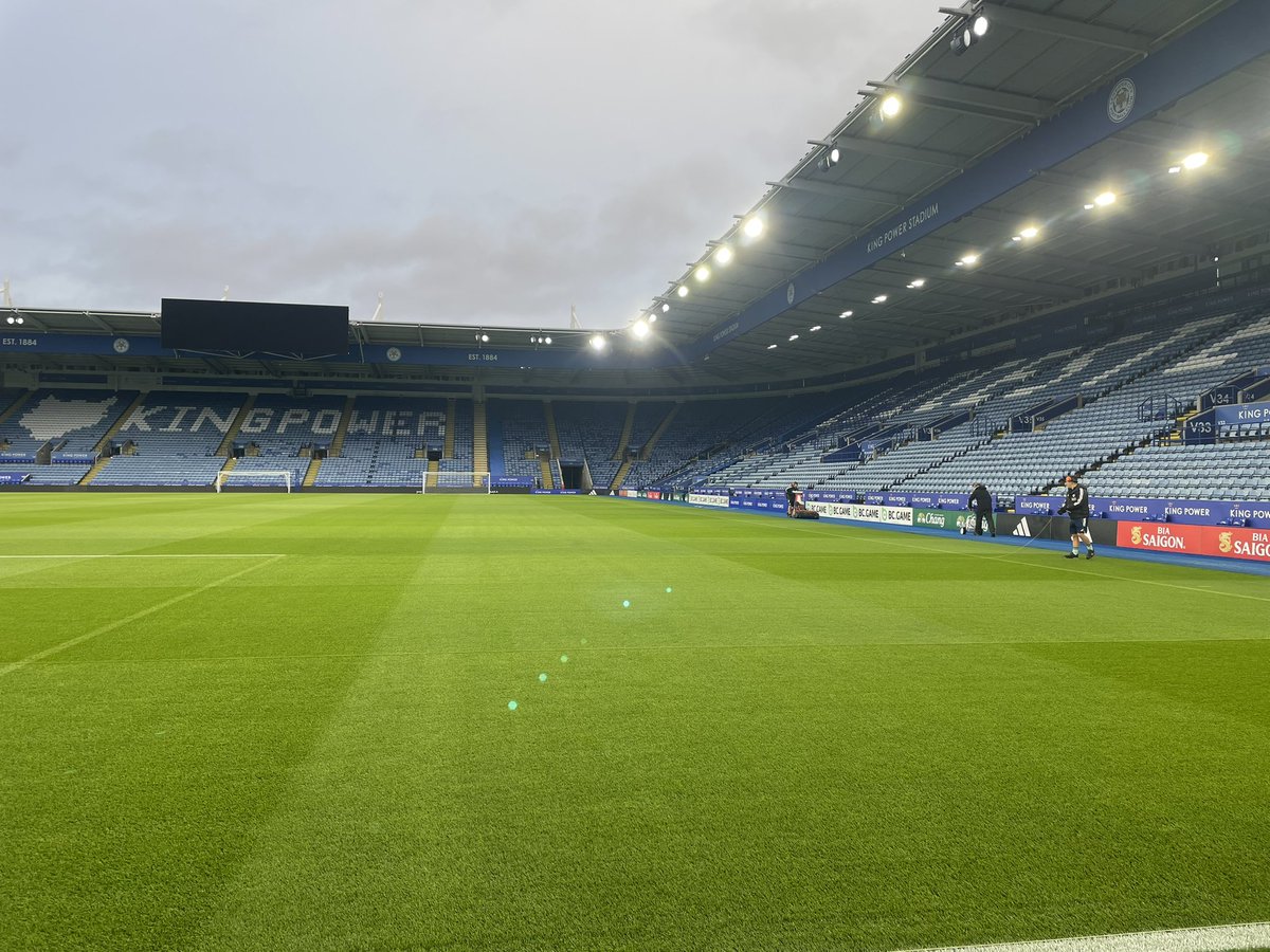 PAPACALLSOP's tweet image. Less than ideal 15mm of rain during prep for our game yesterday V Stoke. Top work by all involved 🫶🏼. Pitch in great condition heading into a busy end of November/December…  #lcfc #rain #ofcourseitsrainingitsamatchday #team