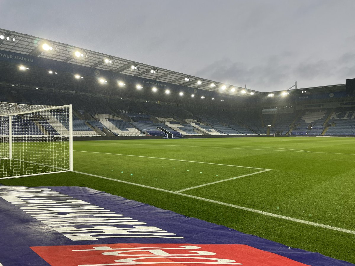 PAPACALLSOP's tweet image. Less than ideal 15mm of rain during prep for our game yesterday V Stoke. Top work by all involved 🫶🏼. Pitch in great condition heading into a busy end of November/December…  #lcfc #rain #ofcourseitsrainingitsamatchday #team