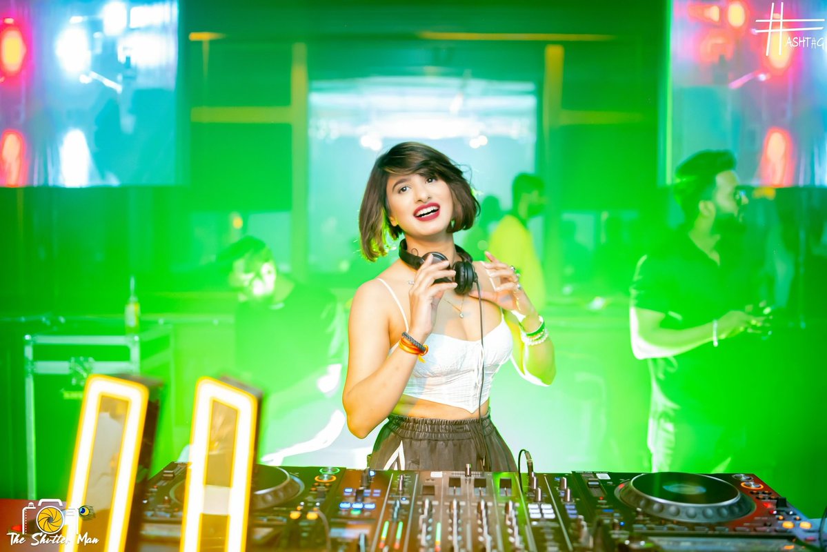 DjGouri's tweet image. Weekend Vibes 💫😇 

.
#Djgouri #workmode #kolkata #goodvibes