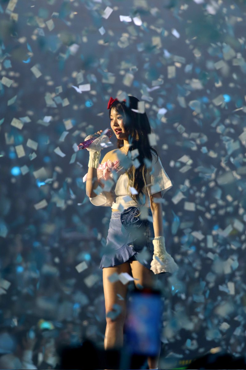 ANNYEONZ_'s tweet photo. 250406
IVE FAN CONCERT
<IVE SCOUT>
#IVE #아이브 #장원영 #팬콘서트
#WONYOUNG #IVE_SCOUT https://t.co/148R3tWlyp