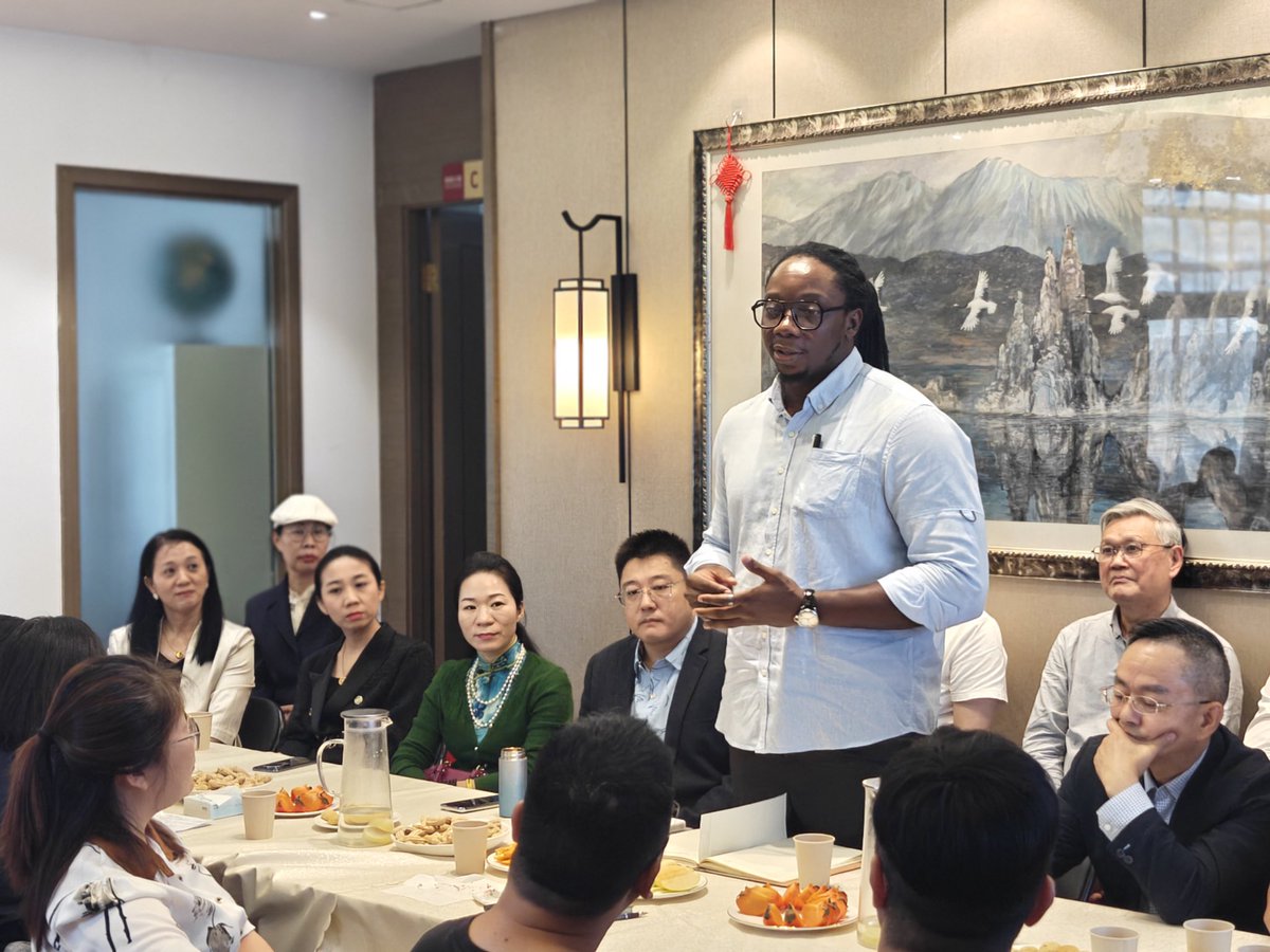 Dr. Emmanuel Ikechukwu Umeonyirioha (ikéọha) tweet media