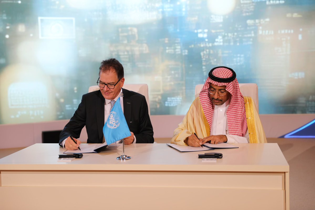 Gerd Müller was appointed for a second term as Director General by the General Conference of UNIDO’s 173 Member States. <a href="/DGgerdmueller/">Gerd Müller</a> thanked Member States for their renewed trust and highlighted his full commitment to fulfilling the expectations placed in him.
#UNIDOGC21