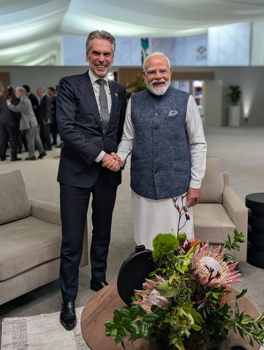 BJP4India's tweet image. Strengthening 🇮🇳🫱🏻‍🫲🏼🇳🇱 bonds at G20 in South Africa! 

PM Modi and Dutch PM Dick Schoof chart the next chapter of India-Netherlands partnership in water, tech, innovation and green energy.