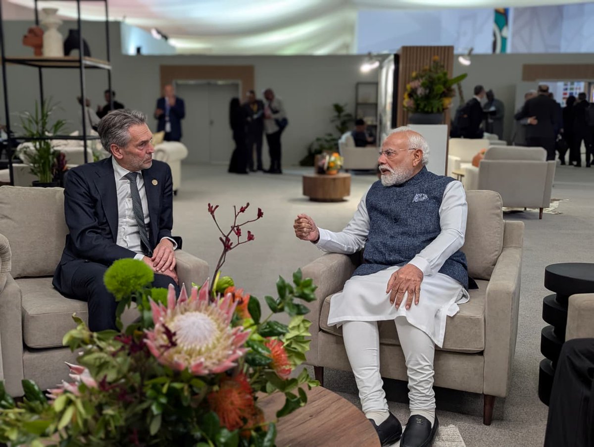 BJP4India's tweet image. Strengthening 🇮🇳🫱🏻‍🫲🏼🇳🇱 bonds at G20 in South Africa! 

PM Modi and Dutch PM Dick Schoof chart the next chapter of India-Netherlands partnership in water, tech, innovation and green energy.