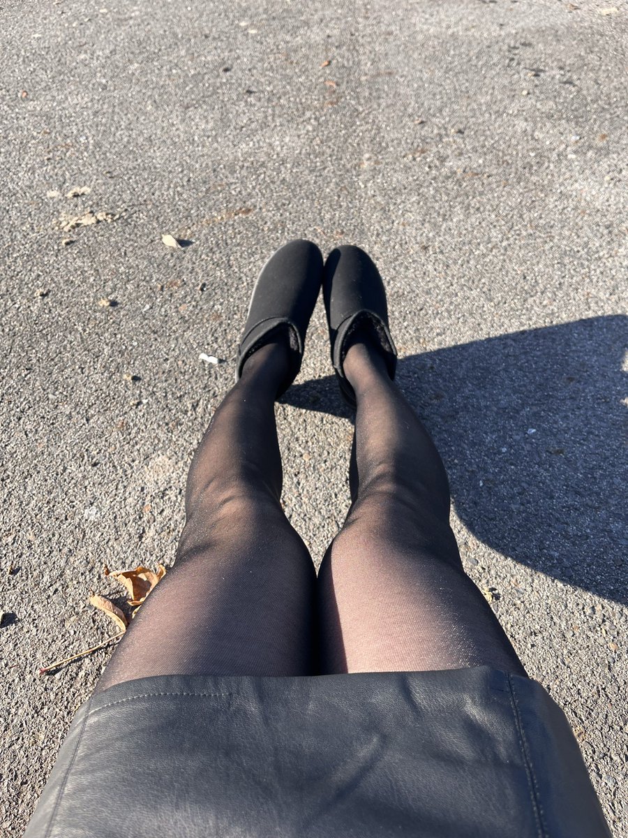 FlatspotE's tweet photo. #crossdresser #femboy #meninskirt #mantyhose #genderbender https://t.co/oDDmEgrDLb