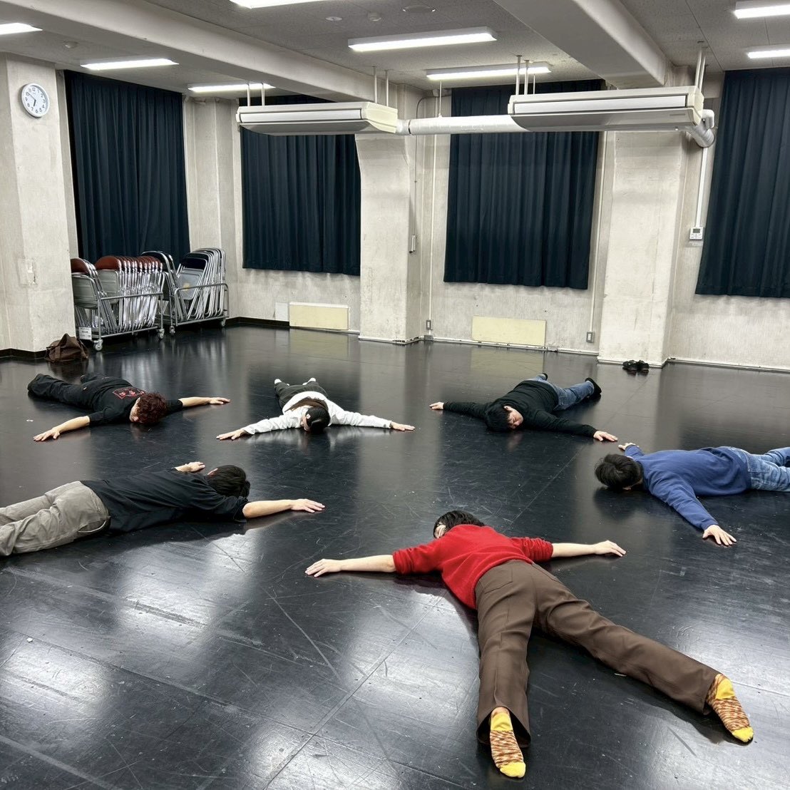 ゴジゲン稽古おわり。
お世話になった稽古場を抱きしめました。抱きしめているつもりが、抱きしめられているのかもしれません。

「きみがすきな日と」
開幕まであと３日