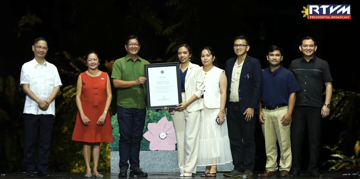 PIADesk's tweet image. Second Place Winner of the “Isang Bituin, Isang Mithiin” National Parol-Making Competition Year 4.