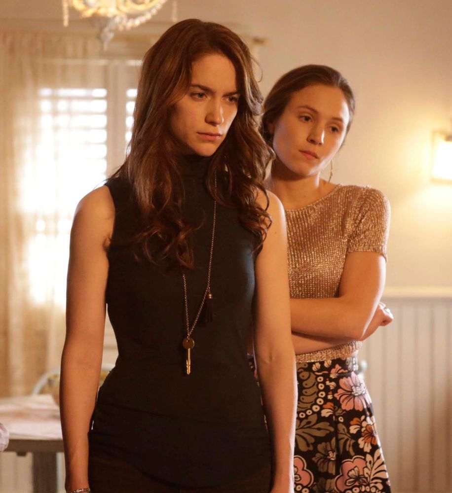 delmacgirl's tweet image. #Earpsistersunday S1 moments #Wynonnaearp #vengeance