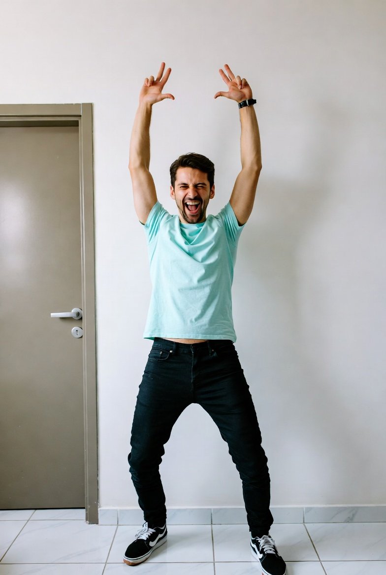 cvillakg2k1's tweet image. I asked GI to create an Ultra releastic image of a person celebrating weekend and does not have to go to work today . Pretty Accurate I say 😁. Have a great Sunday everyone !