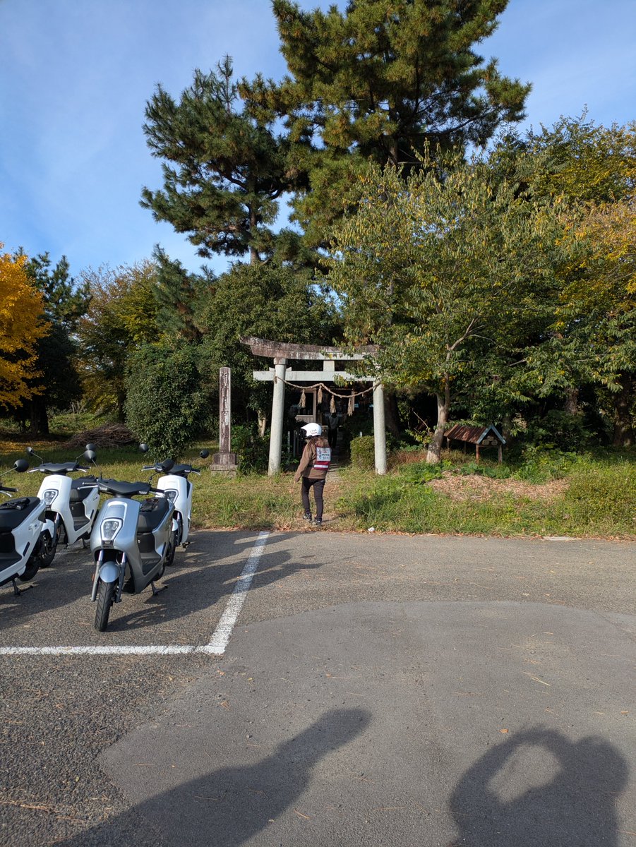 JackDiamond74's tweet photo. 奥の細道むすびの地　大垣交流大使 #岡崎静夏 と走ろう！『 #タウンライド 』〜歴史＆カフェめぐり〜
に参加してきました。天候に恵まれ、紅葉のグラデーションも綺麗で、秋に色づく街を満喫出来ました！！
#ツーリング女子 #岡崎静夏 #shizukaokazaki https://t.co/Go1edejgZ5