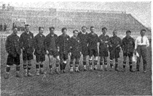 El partit es juga, el 15 de gener de 1925 a porta tancada. És el primer cop que es juga així. L'ordre la dona Joaquín Milans del Bosch, gobernador civil.

5 mesos després, el Barça era clausurat i tota activitat prohibida durant 6 mesos pels fets de l'homenatge a l'Orfeó Català