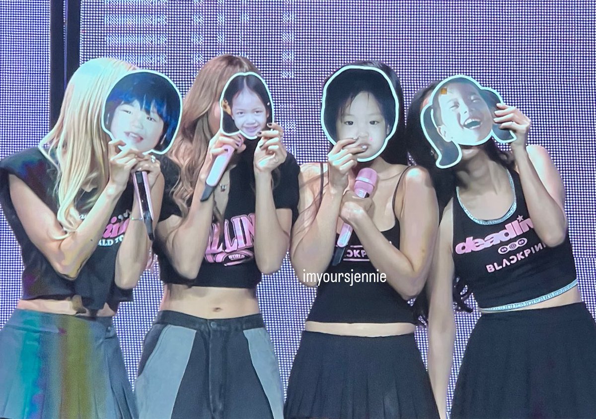 BP4ACES's tweet photo. Pinks with their baby picture 😭

#DEADLINE_IN_BULACAN https://t.co/4cJQaz4jtV