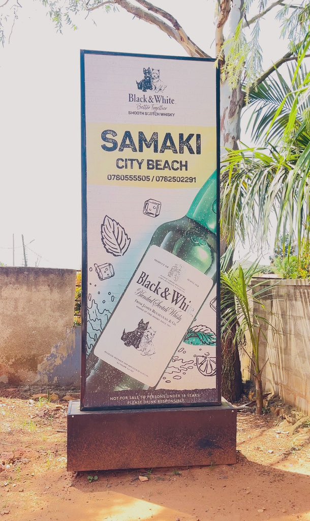 mutyaba01's tweet image. 🎨🍷 Attention all creative souls! @Mulandira_art is LIVE at Samaki City Beach - Luzira with Paint &amp;amp; Sip! 🎉

Come sip, paint, and maybe discover your inner Picasso (or finger-painter 😜) — all for just 30k per head! Don’t miss out, the canvas is calling! 🖌️✨