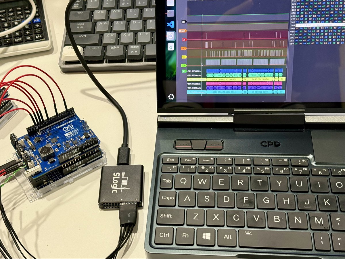 kentnkzw's tweet image. Slogic16U3 で遊んでる。