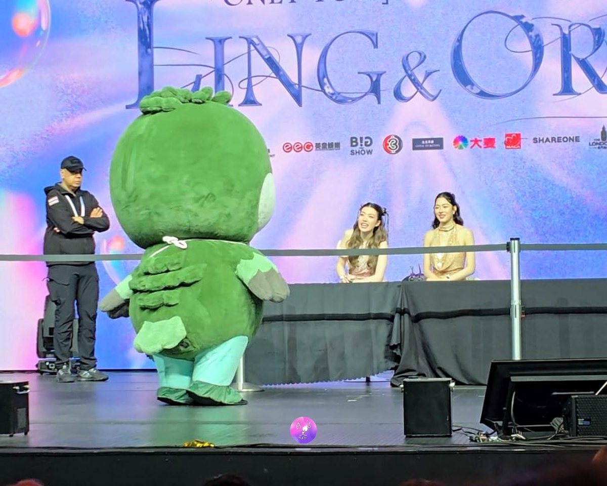 LingOrm_BH's tweet image. หวังว่าหนูจะสร้างรอยยิ้มให้มาม๊ากับมามี๊ได้นะงับ 💜

LINGORM ONLY YOU MACAU D2
#LingOrmMacauMeetD2
#หลิงออม 
#LingOrm