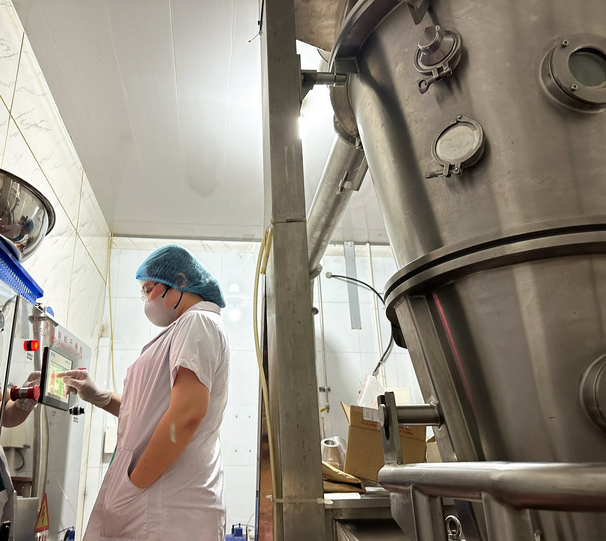 🌿 CHỦ NHẬT - NGÀY LÀM VIỆC CỦA NHỮNG NGƯỜI MANG GIẤC MƠ 🌿

Hôm nay là chủ nhật.
Nhưng với những chủ doanh nghiệp nhỏ như chúng mình, chủ nhật không hẳn để nghỉ ngơi… mà là để cố gắng nhiều hơn, lặng lẽ hoàn thiện những điều còn dang dở, và đi gần