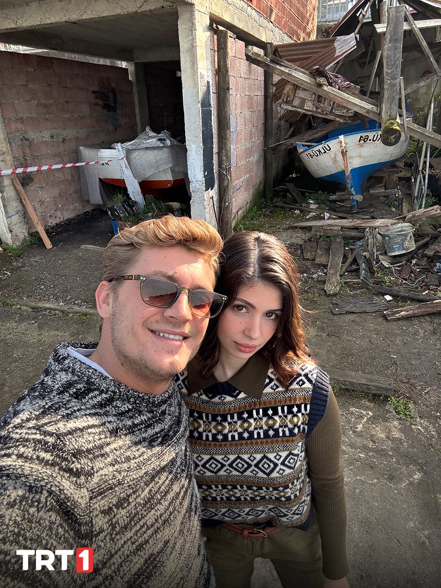 Çeyrek mafya ve furtunacuk 💚

#TaşacakBuDeniz yeni bölümüyle her Cuma 20.00’de <a href="/trt1/">TRT 1</a>’de!