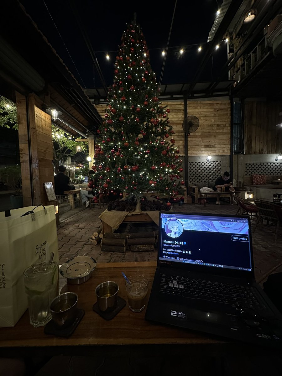 hannah_tran35's tweet image. Chill time with @ritualnet energy 💚

#ritual #ritualnet