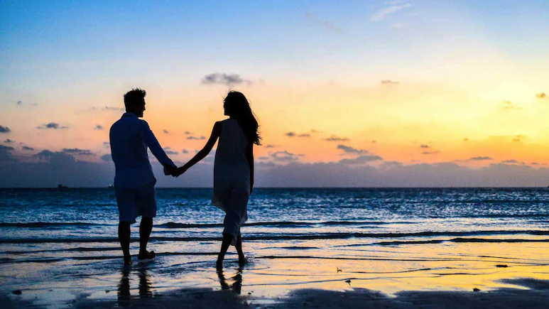 NDTVFood's tweet image. Indian Newlyweds Are Now Planning 'Minimoon' Vacations, Travel Report Reveals
ndtv.com/travel/indian-…
#india #minimoon #travel