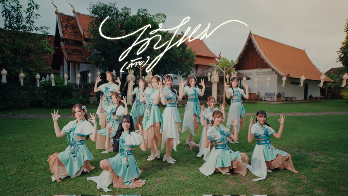 colourfung's tweet image. กระทรวงวัฒนธรรม ททท. หน่วยงานใดๆ ของเชียงใหม่หรือของประเทศควรมาหา CGM48 แล้วนะ คุณแทบไม่ต้องทำอะไรเลยขอแค่โปรโมทให้เรา เรามีให้ครบแทบทุกด้านของเชียงใหม่ ของภาคเหนือด้วยซ้ำ ของขายกู้ดต่างๆ ก็เมืองเหนือมาก จะเอาแบบไหนเพลงแปลหรือเพลงออริ มาเหอะพี่เด็กๆ แทบจะทอผ้าใช้เองแล้ว