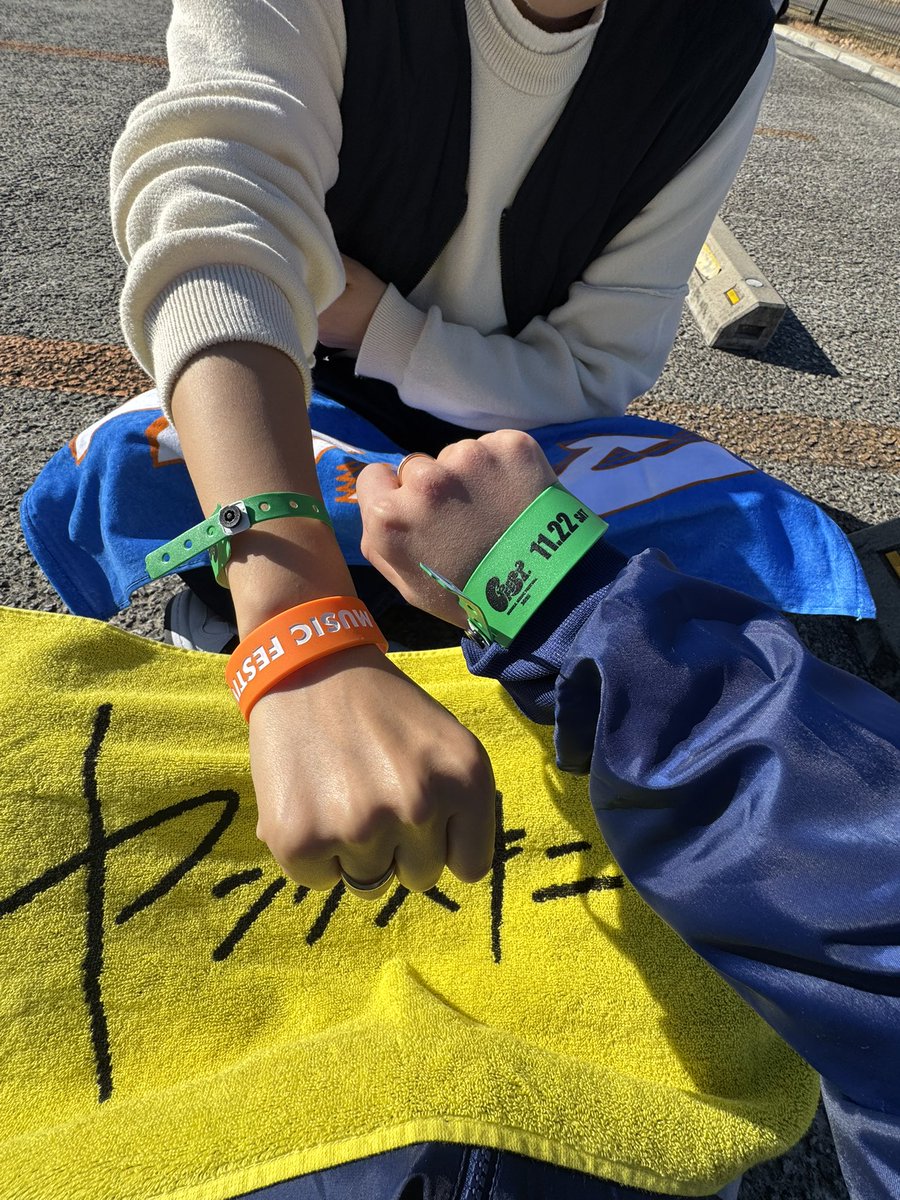 akh_tyaykyhy's tweet photo. 初フェス！
最高でした！
#GFest 
#マルシィ 
#ヤングスキニー 
#クリープハイプ 
#Omoinotake 
#ThisisLAST
#SaucyDog 
#CANDYTUNE 
#FORMARE https://t.co/M8jGiP5sSC