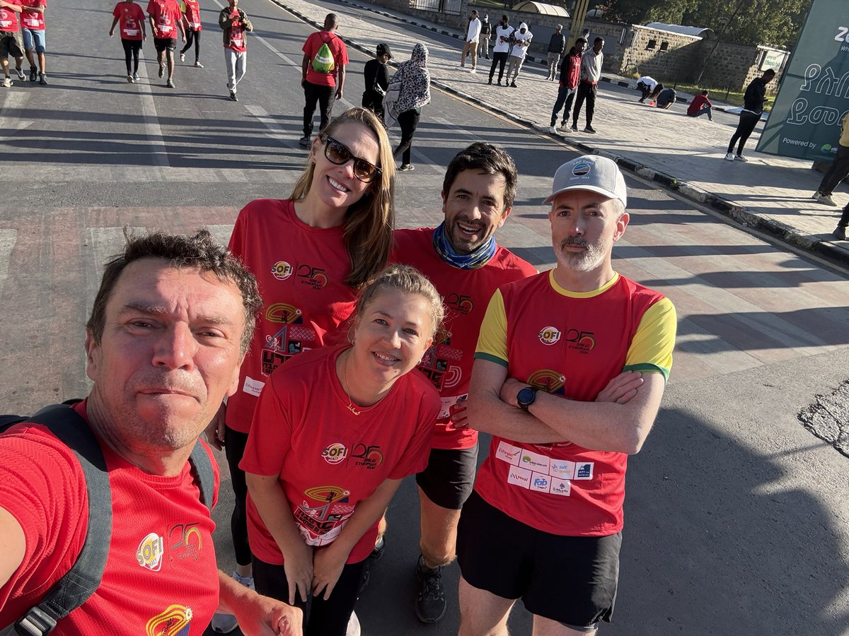 AmandMcLoughlin's tweet image. Race day! What a way to enjoy the beautiful cityscape of Addis - incredible atmosphere too. Bravo to the organisers! #greatethiopianrun #10k #AddisAbaba #funwave 🇪🇹