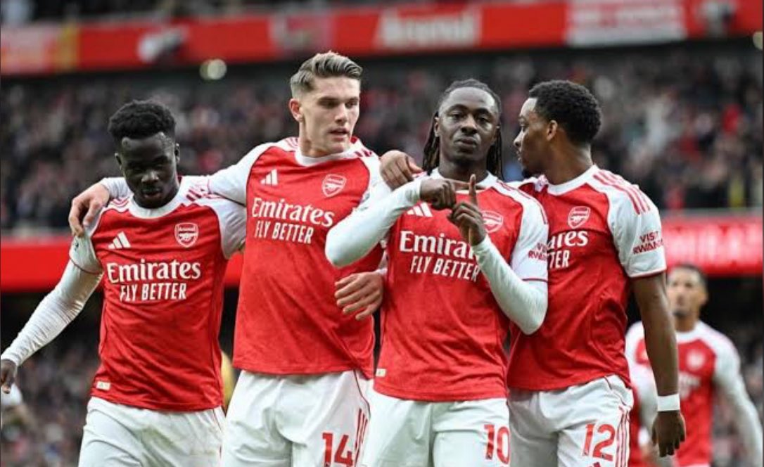 #MatchDay #NLD Arsenal tar emot Spurs på Emirates. Vilka startar? Vilka byts in? Endast Arteta vet😊guldläge att dra ifrån några poäng i tätstriden men ett derby är ett derby🤷🏻‍♂️😊⚽️#COYG #ARSTOT