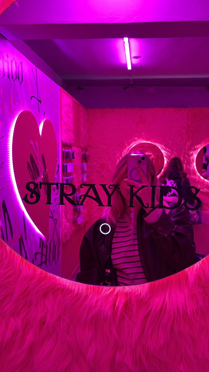 bluecat75's tweet photo. ☁️ 필수 해시태그
#StrayKids #스트레이키즈
#Do_It
#신선놀음 #DIVINE
#StrayKidsComeback
#YouMakeStrayKidsStay
#SKZ_DO_IT_POPUP
#사운드웨이브 #SOUNDWAVE https://t.co/Zo0xW88lyp
