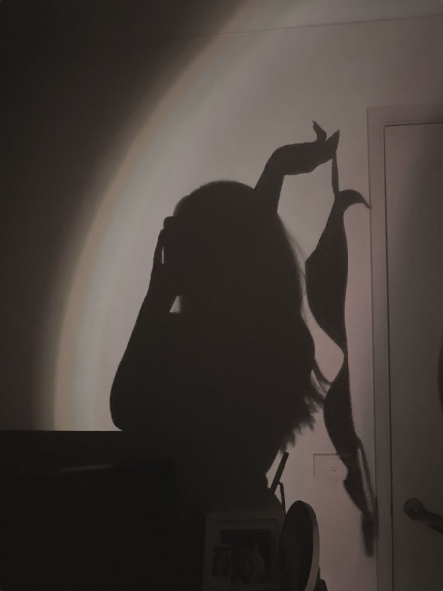 ASirenCometh's tweet image. late nights.