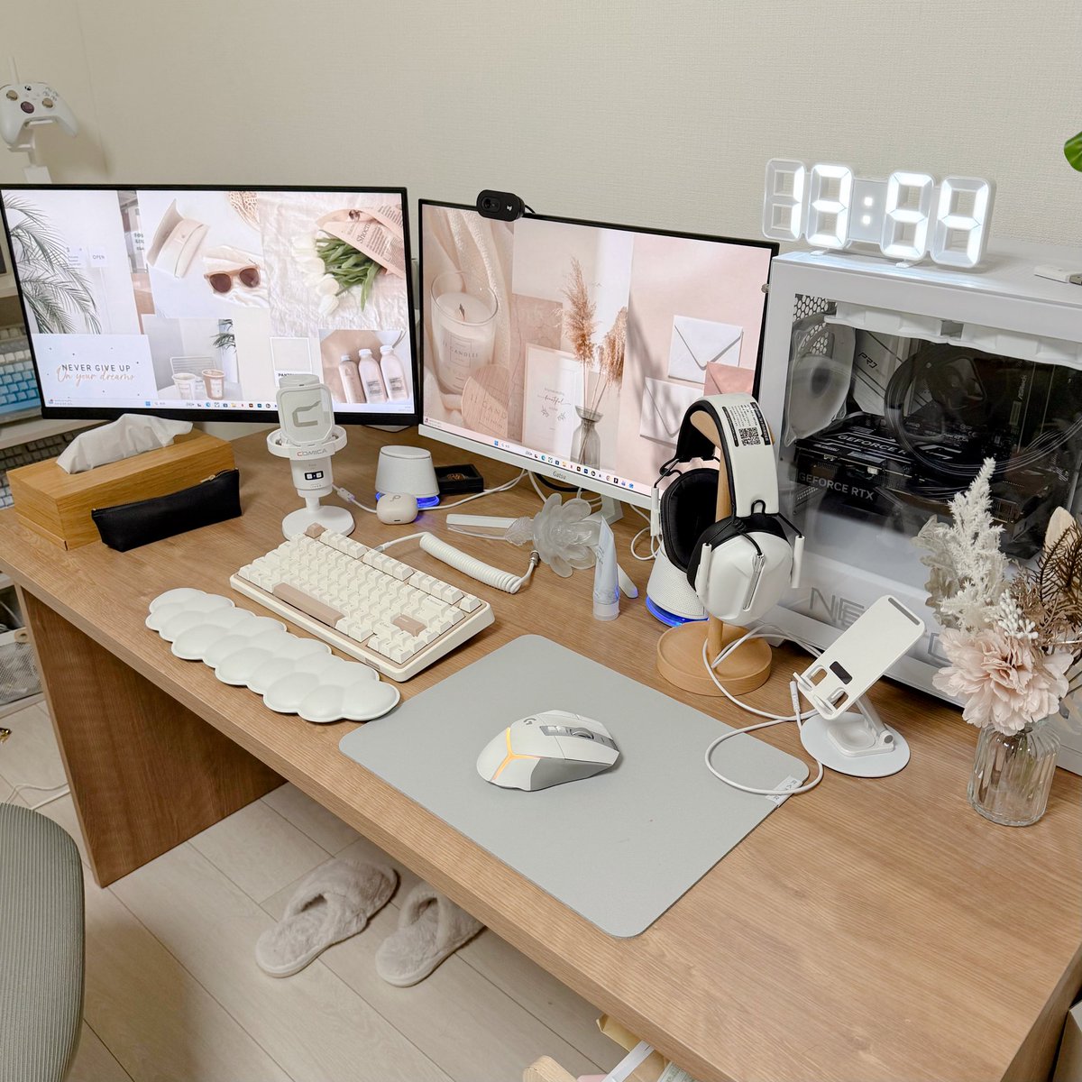 CafeRuum_FF14's tweet image. My desk

#わたしのパワースポット
#desksetup