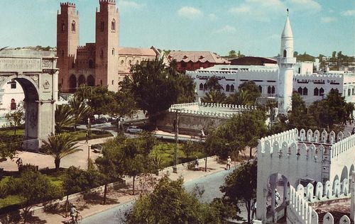 nsentinelmapper's tweet image. White population of Somalia before Civil War, 1988 🇸🇴

1914 -&amp;gt; 1,000 Whites
1930 -&amp;gt; 22,000 Whites
1940 -&amp;gt; 30,000 Whites
1945 -&amp;gt; 50,000 Whites
1960 -&amp;gt; 10,000 Whites
1970 -&amp;gt; 1,962 Whites
1972 -&amp;gt; 1,575 Whites