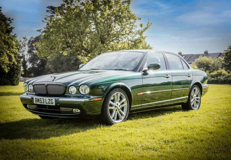 ❤即購入1000円OFF❤Nikon D300 王道ズーム 通好みのフル装備 ❤即購入1000円OFF❤Nikon D300 王道ズーム 通好みのフル装備