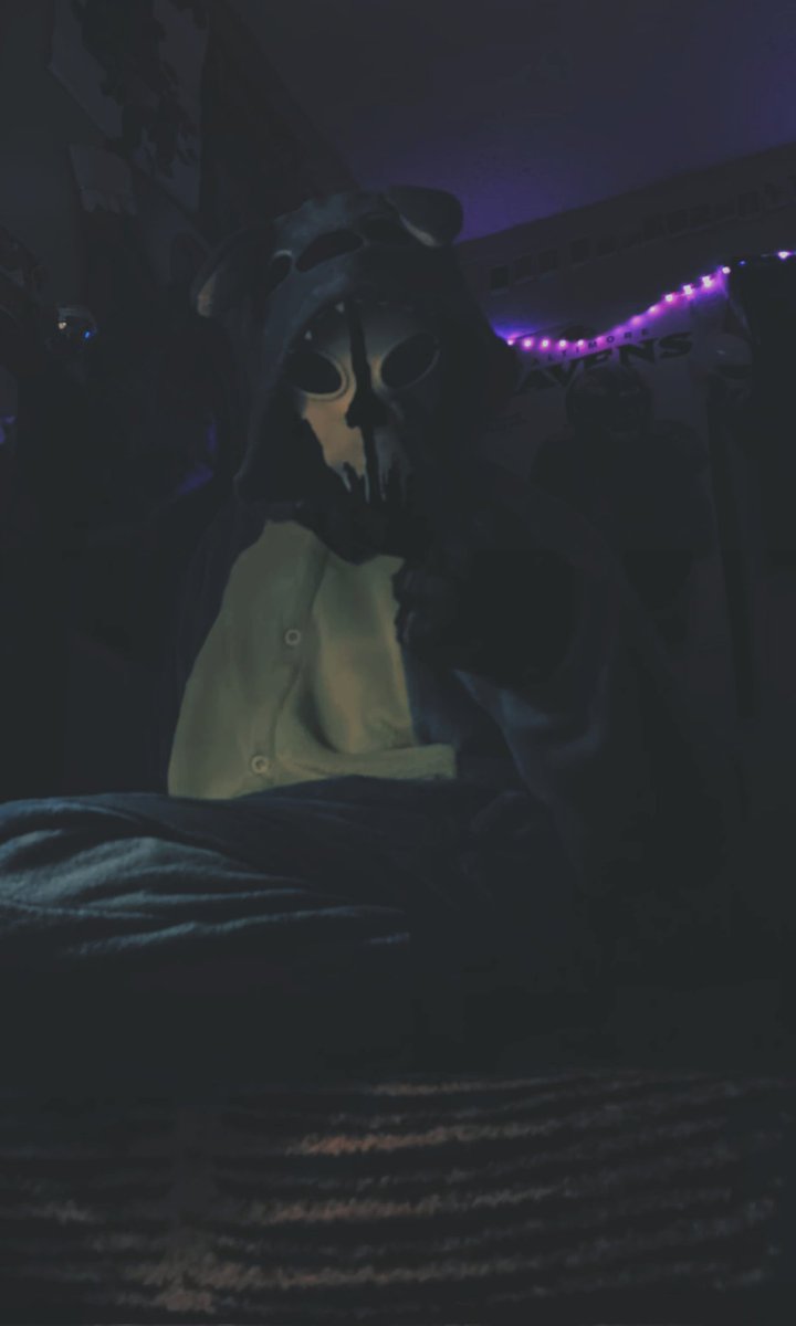 Neyxtou's tweet photo. Cuddlely and cozy #CyloTheRobot #Neyxtou https://t.co/O5HDkqQYZZ