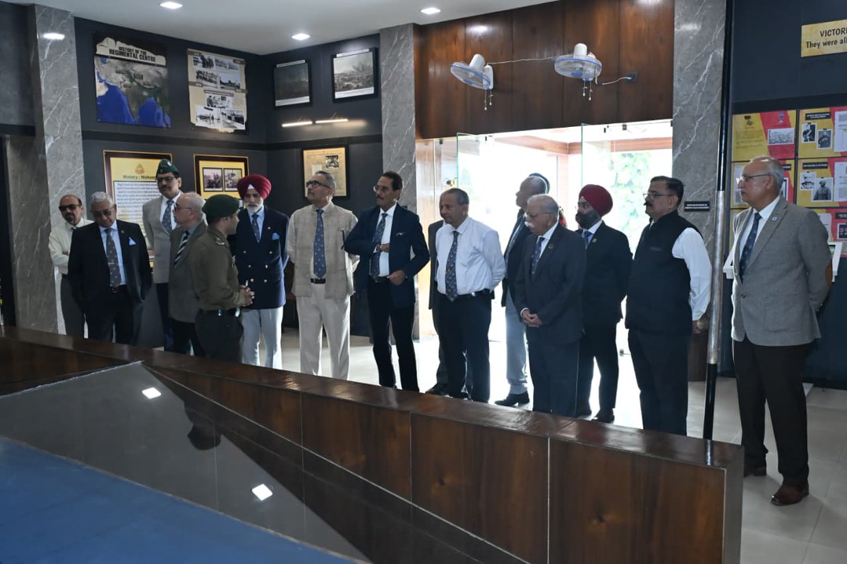 suryacommand's tweet image. “𝗣𝗿𝗼𝘂𝗱 𝗣𝗮𝘀𝘁 𝗣𝗼𝘄𝗲𝗿𝗳𝘂𝗹 𝗣𝗿𝗲𝘀𝗲𝗻𝘁 𝗣𝗿𝗼𝗺𝗶𝘀𝗶𝗻𝗴 𝗙𝘂𝘁𝘂𝗿𝗲”

The 13th Reunion and 31st Biennial Conference of the Punjab Regiment concluded with pride and enthusiasm at Punjab Regimental Centre #Ramgarh. Lt Gen Anindya Sengupta, GOC-in-C, #CentralCommand…