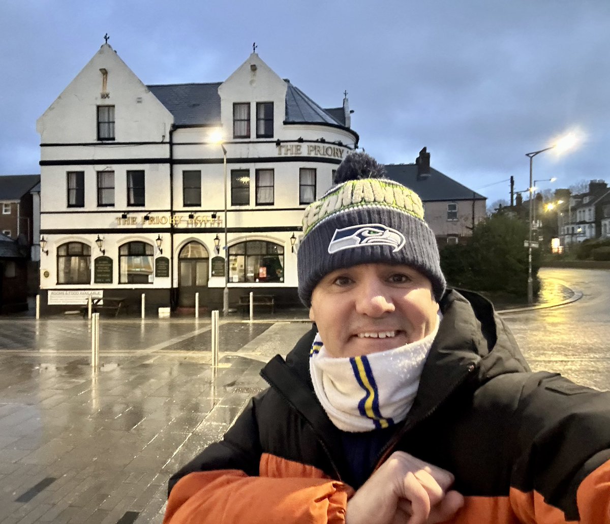 Villa (H) No trains out of Kings X so it’s a drive down from Ramsgate for a lift with fellow Invicta Whites. A win very much needed with the run of games to come. Interesting to see our team selection with everyone fit.Don’t let us down 🤍💛💙Super Leeds🤍💛💙#lufc #LeedsUnited