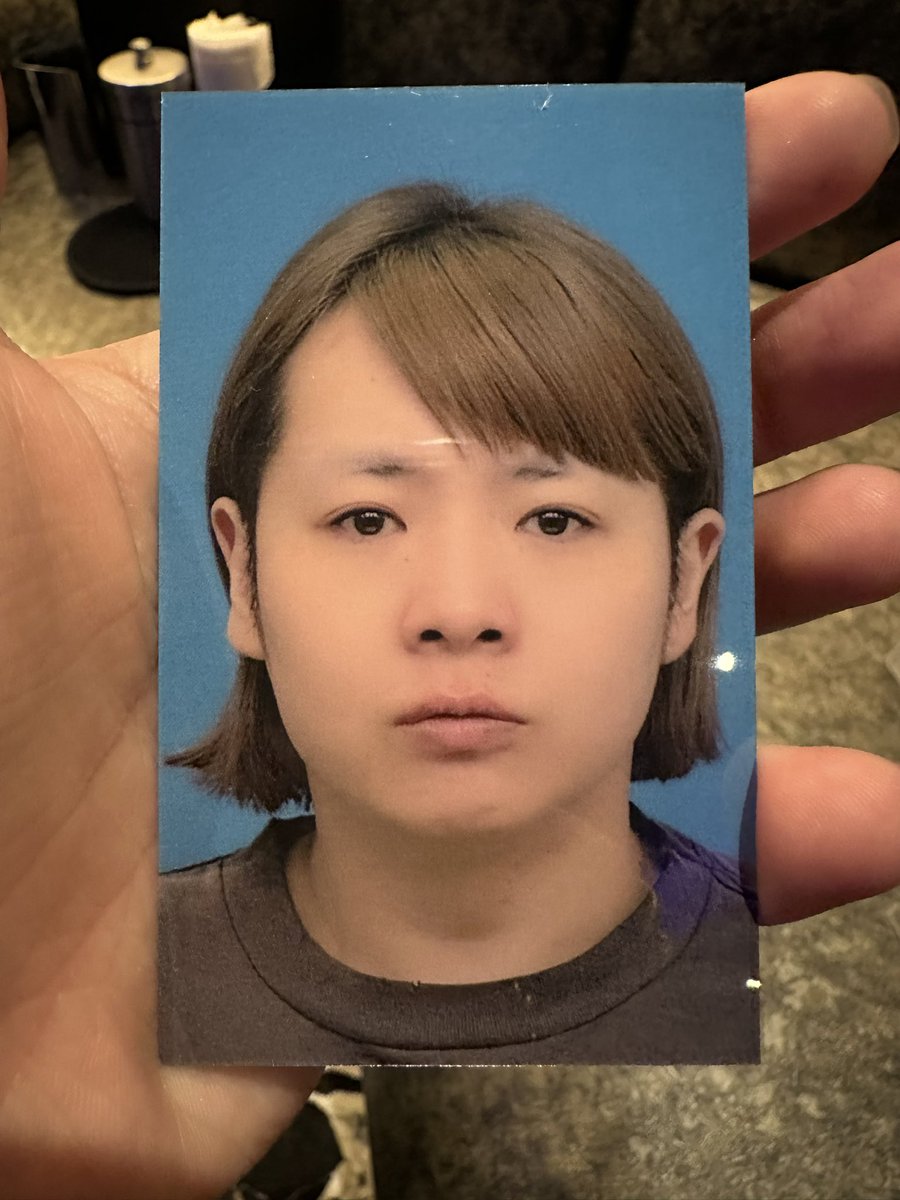 南条京垓 名刺 最悪や……新しい名刺の画像データ間違ったやつ送っちゃった…… めっちゃ