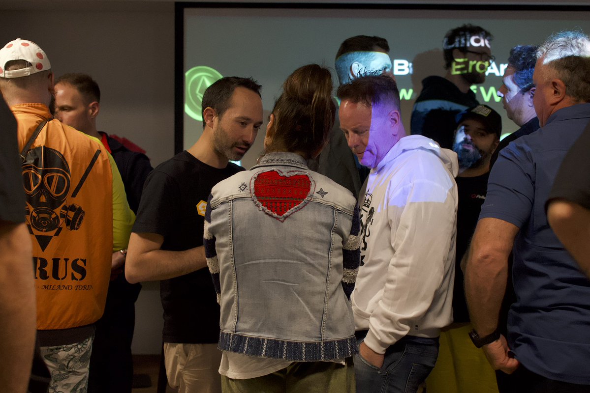 borgetsebastien's tweet image. We had full room attending our BGA Connects side-event of DevConnect @EFDevcon co-organized by @BGameAlliance x @TheSandboxGame x @suragamingteam - discussing about what will power the next wave of gaming: infrastructure, onchain economy or payments in stablecoins and easier…