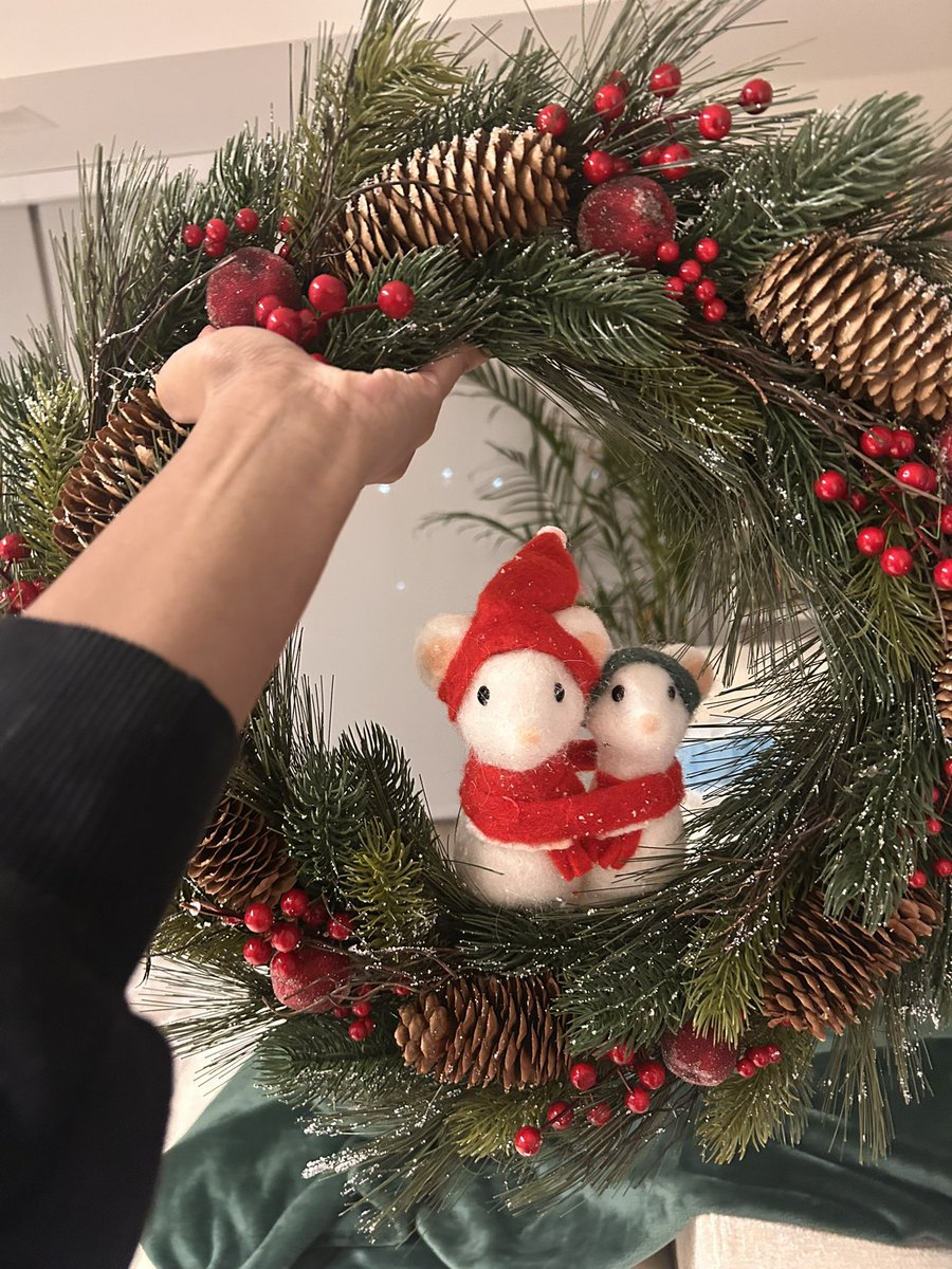 neverlyy tweet media