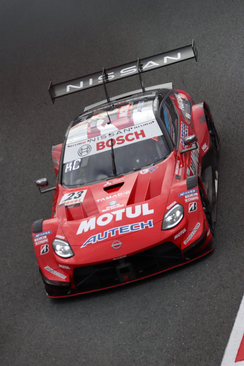 23号車MOTUL AUTECH Z 千代勝正選手 高星明誠選手 来年こそ