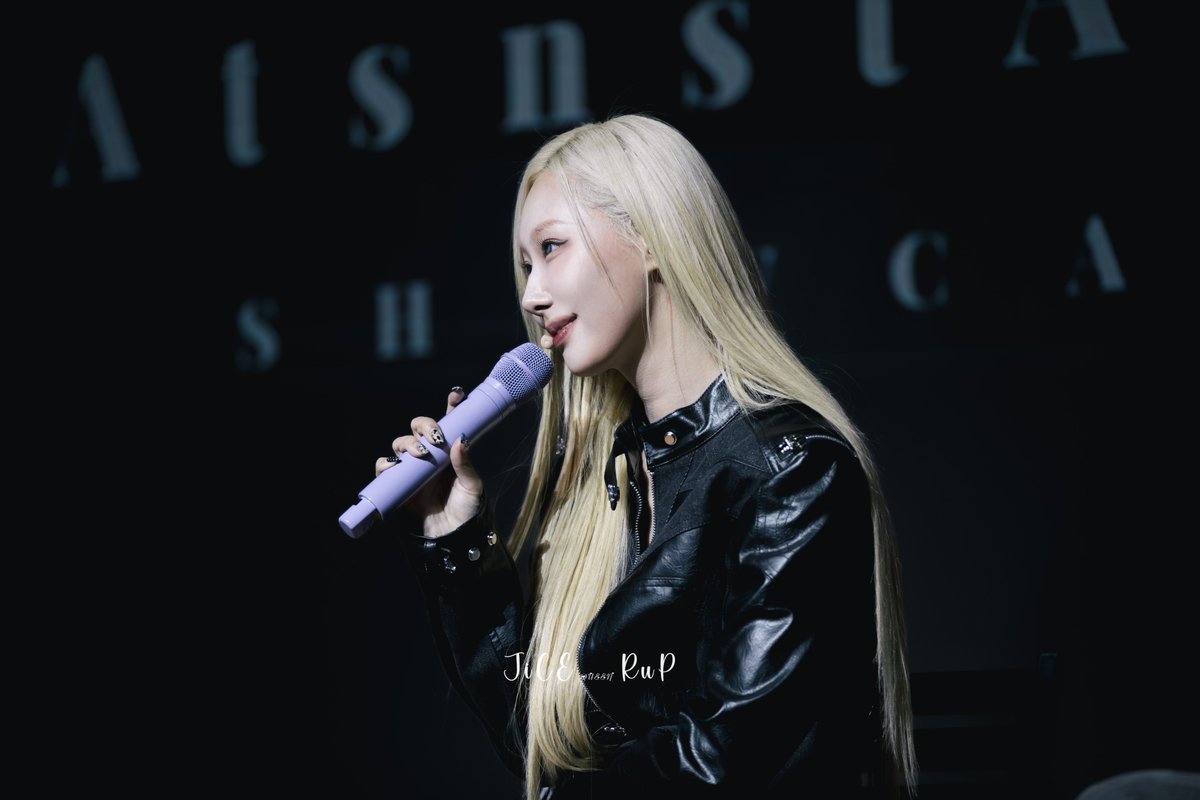 251121 handong Beijing showcase 
#韩东 #한동 #Handong 
#드림캐쳐 #Dreamcatcher