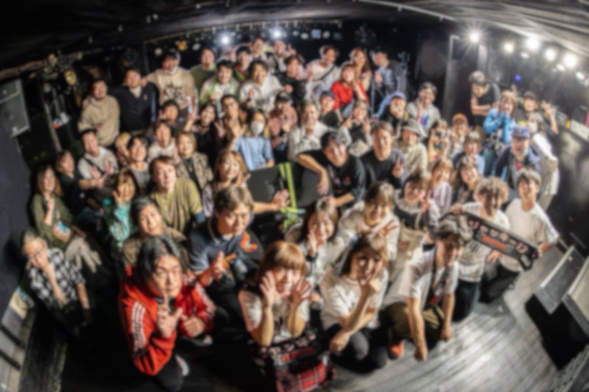 Jackey_13's tweet photo. またね！！

セトリ
恋のスーパーボール-aiko
相合傘-aiko
恋ひ明かす-aiko
密かなさよならの仕方-aiko
あした-aiko
舌打ち-aiko
ビードロの夜-aiko
ねがう夜-aiko
合図-aiko
ジェット-aiko
クラスメイト-aiko
未来を拾いに-aiko

マント-aiko
二人-aiko
be master of life -aiko
恋愛ジャンキー-aiko https://t.co/eCeB8Q7aA3