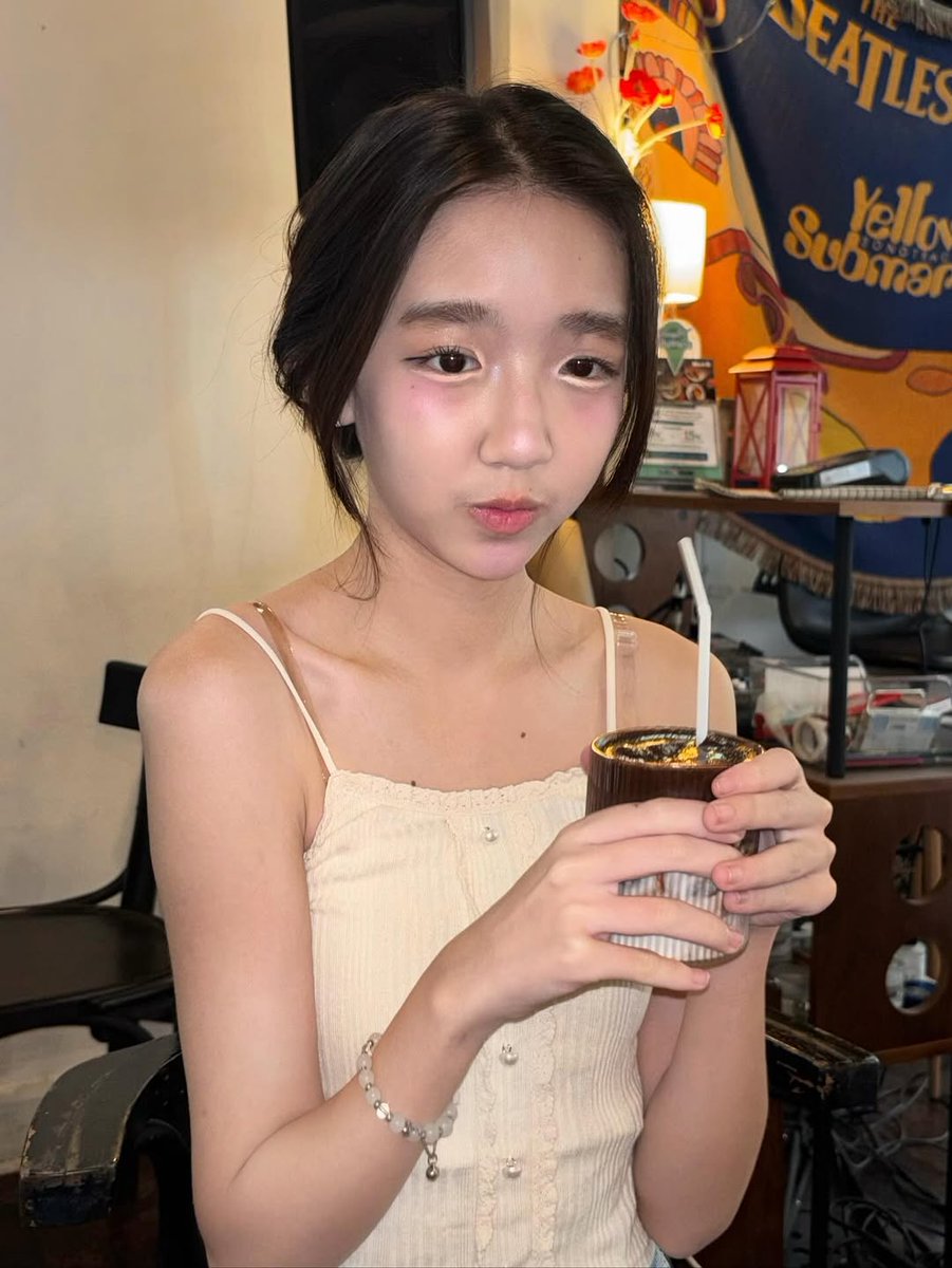 MINTBNK48THFC's tweet image. 𝕄𝕚𝕟𝕥 𝕀𝕘&amp;amp;𝔽𝕒𝕔𝕖𝕓𝕠𝕠𝕜 𝕌𝕡𝕕𝕒𝕥𝕖𝕕 

🍥

📎instagram.com/p/DRY_lrzk_bB/…

facebook.com/share/1BodHe6f…

#Mintbnk48
#BNK48
#Smileofmint