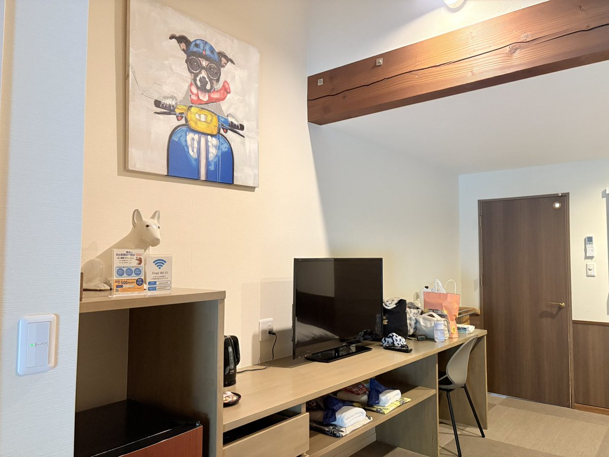 tomoS660ModuloX's tweet image. 今日のお宿は宗像にあるわんこ同伴できるとこ🐕🐾🐕🐾
プライベートドッグランついてて、2匹とも活き活きしてる✨️