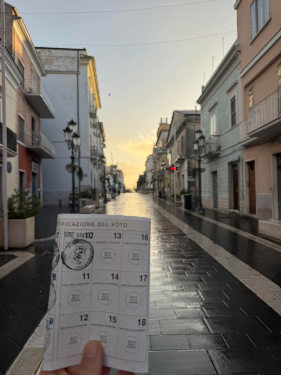 m_nardella's tweet image. Buona domenica e buono voto a tutti speriamo vince il migliore questa #regionepuglia basta 20 chi rovinato la nostra sanità devo andare a casa.